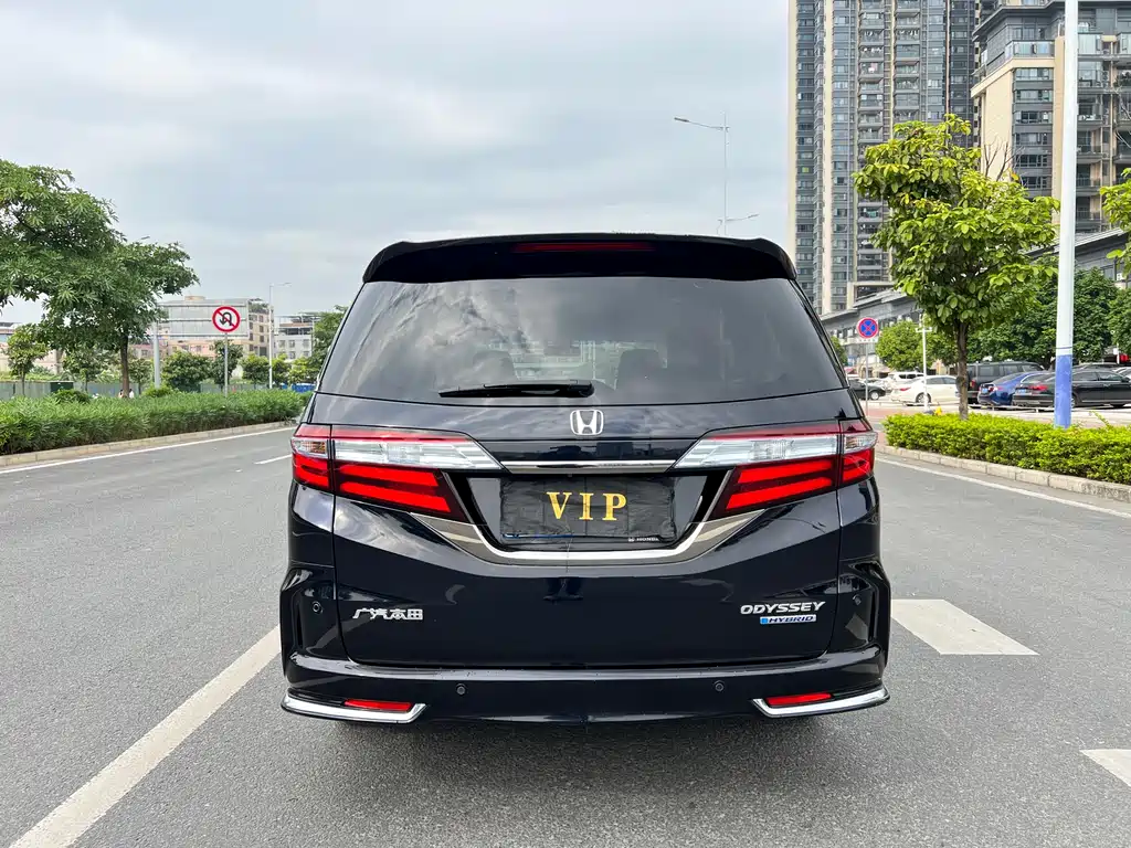 Odyssey 2.0 L Sharp· Premium