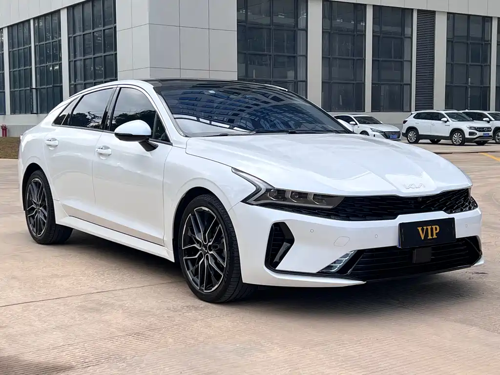 Kia K5 380 T GT-Line Flagship