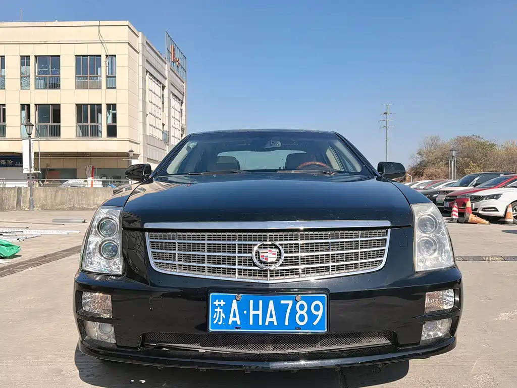 SLS Seville 2.8 Luxury