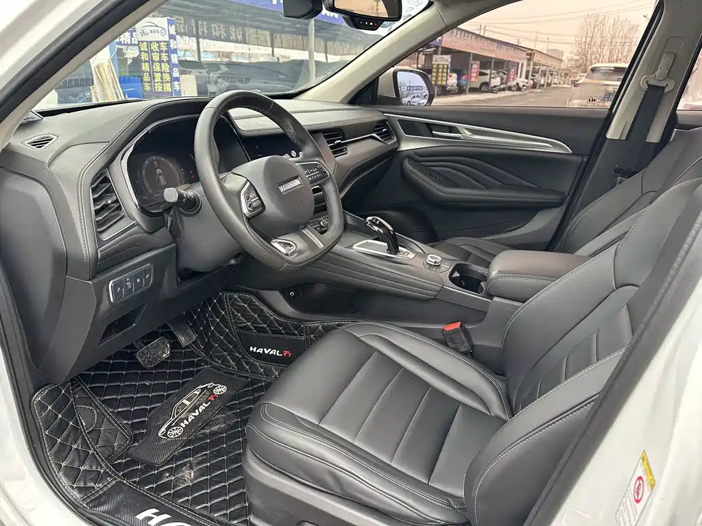 Haval F7 2.0 T 2 WD i CN-V