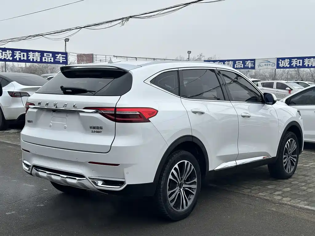 Haval F7 2.0 T 2 WD i CN-V