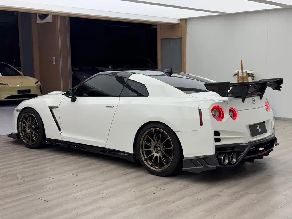 Nissan GT-R 3.8 T Premium Edition