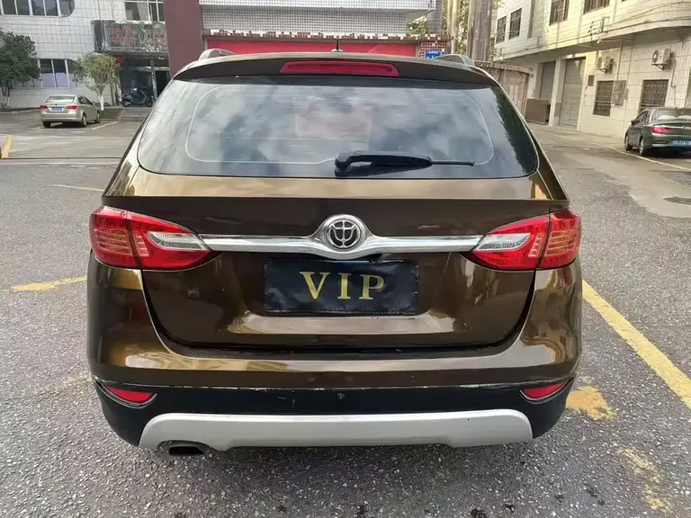 Brilliance V5 1.5 T Auto 2 WD Sport