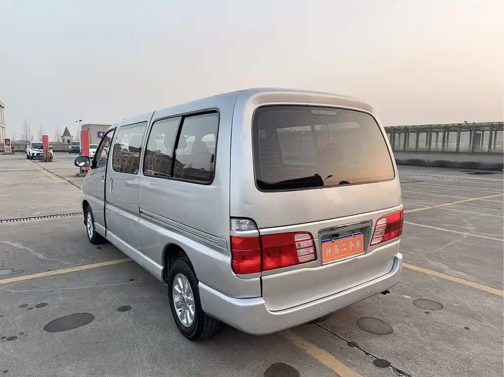 Grace 2.0 L Classic Basic LWB 7-seat