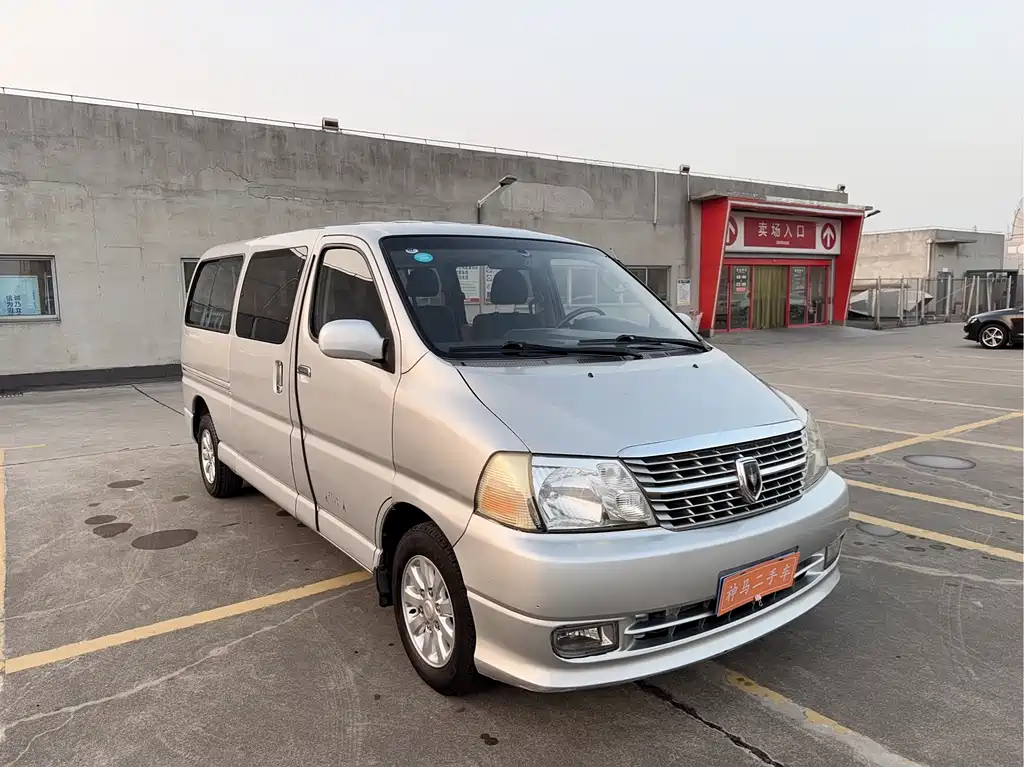 Grace 2.0 L Classic Basic LWB 7-seat