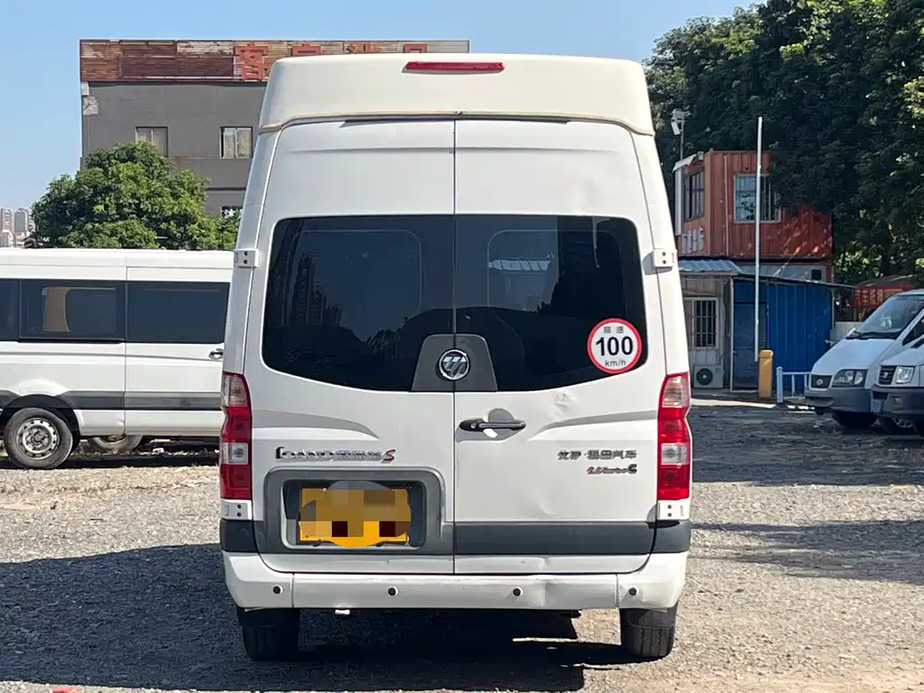 Toano 2.8 T Business Travel Plus LWB 16-17-seatISF2.8 s5 F148
