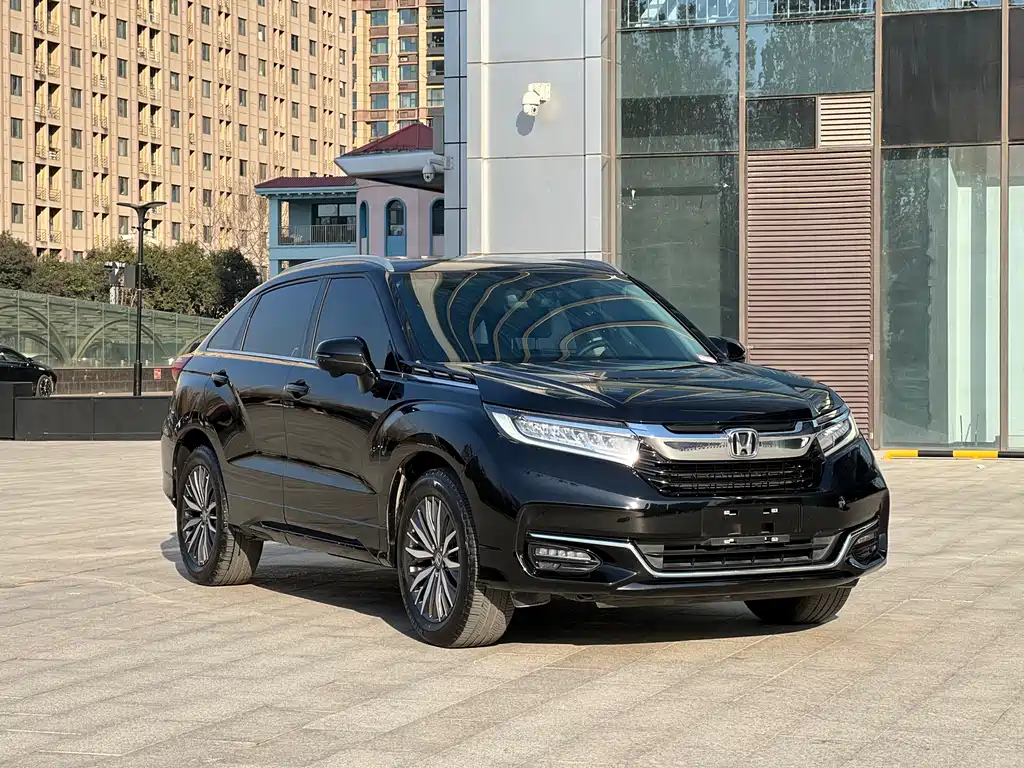 Avancier 370 TURBO 4 WD Premium