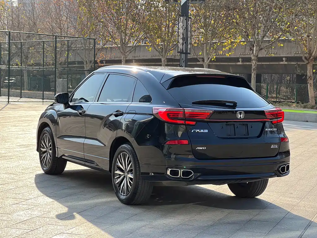 Avancier 370 TURBO 4 WD Premium