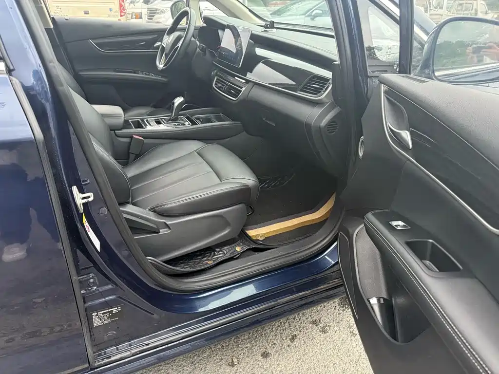 Song MAX 1.5 T Auto Connected Wise Comfort 7-seat CN-VI