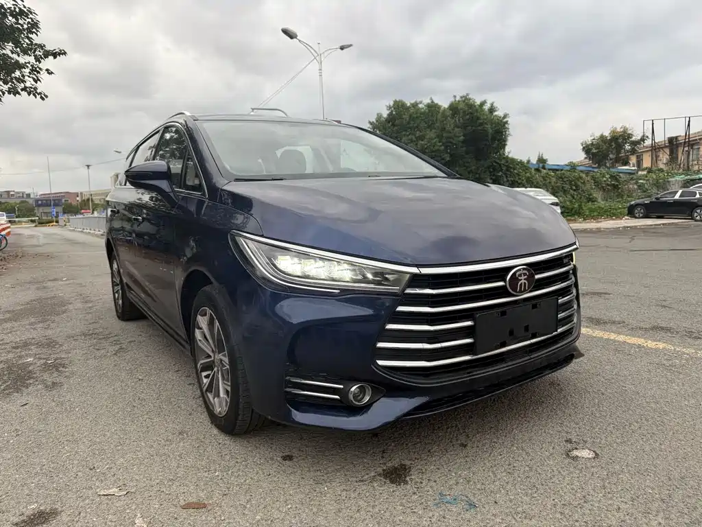 Song MAX 1.5 T Auto Connected Wise Comfort 7-seat CN-VI