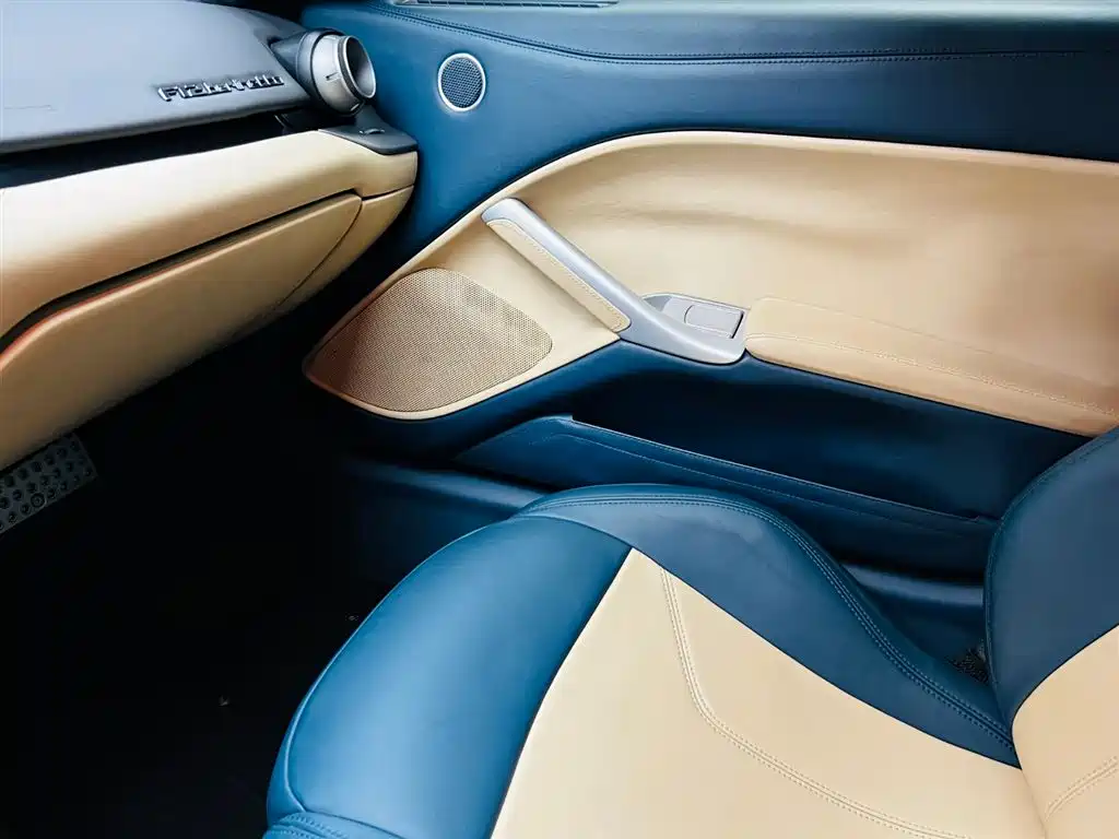 F12 berlinetta 6.3 L Standard