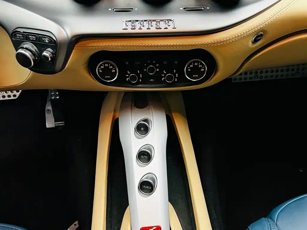 F12 berlinetta 6.3 L Standard