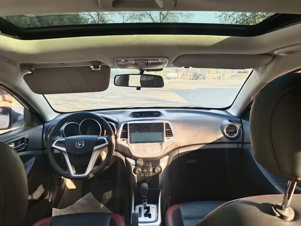 Eado XT 1.6 L Auto Handsome Cool CN-IV