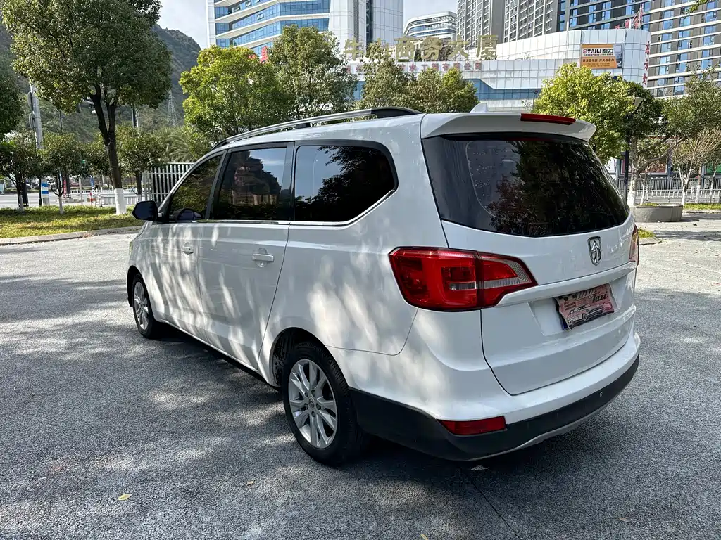 Baojun 730 1.5 L Manual Value 7-seat CN-V