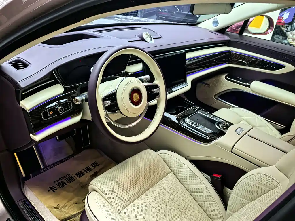 Hongqi Jinkuihua Guoya 4.0 T V8