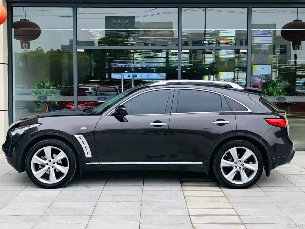 Infiniti FX FX35 Standard