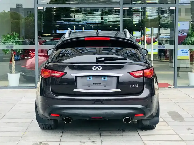 Infiniti FX FX35 Standard