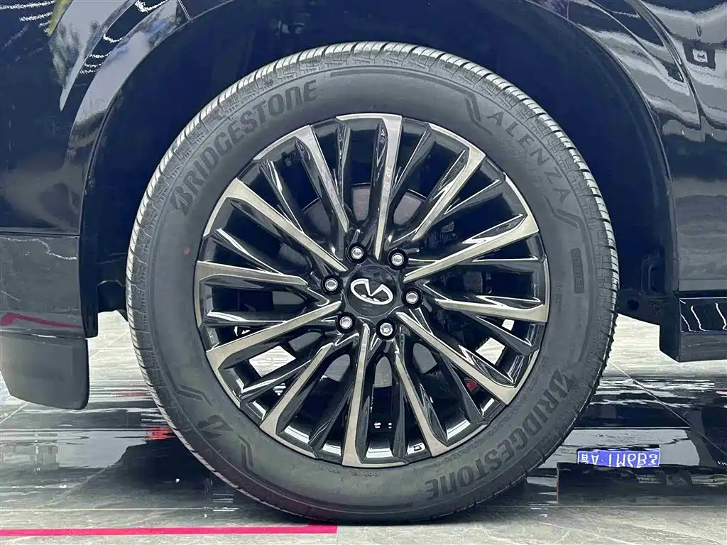 Infiniti QX80 英菲尼迪QX80 2025款 Autograph