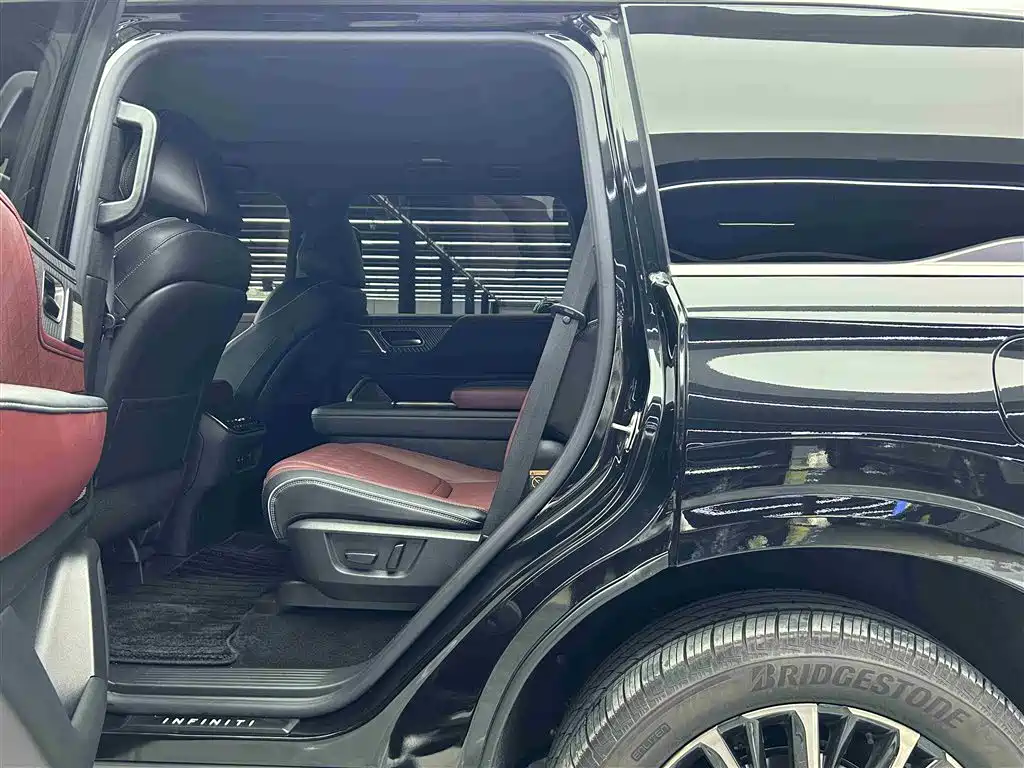 Infiniti QX80 英菲尼迪QX80 2025款 Autograph