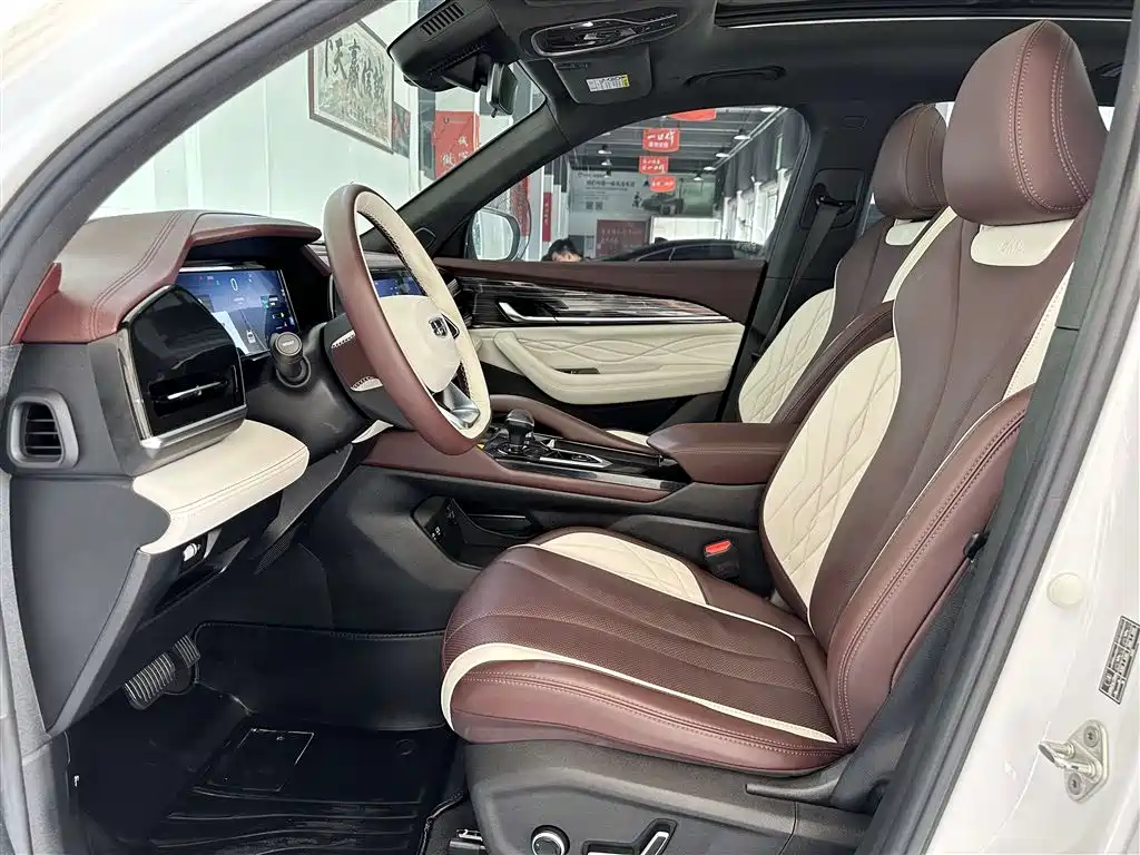 Xingyue L 2.0 TD DCT EVO 2 WD Distinguished