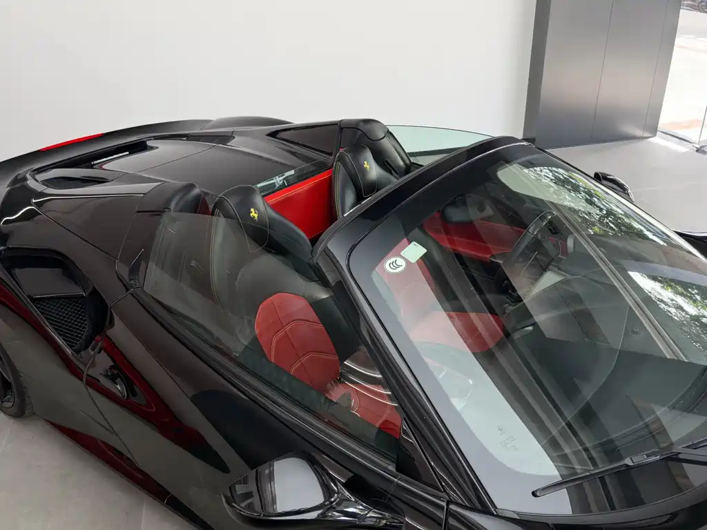 Ferrari 488 488 Spider