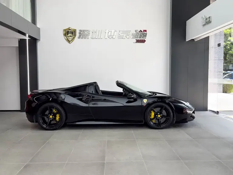 Ferrari 488 488 Spider