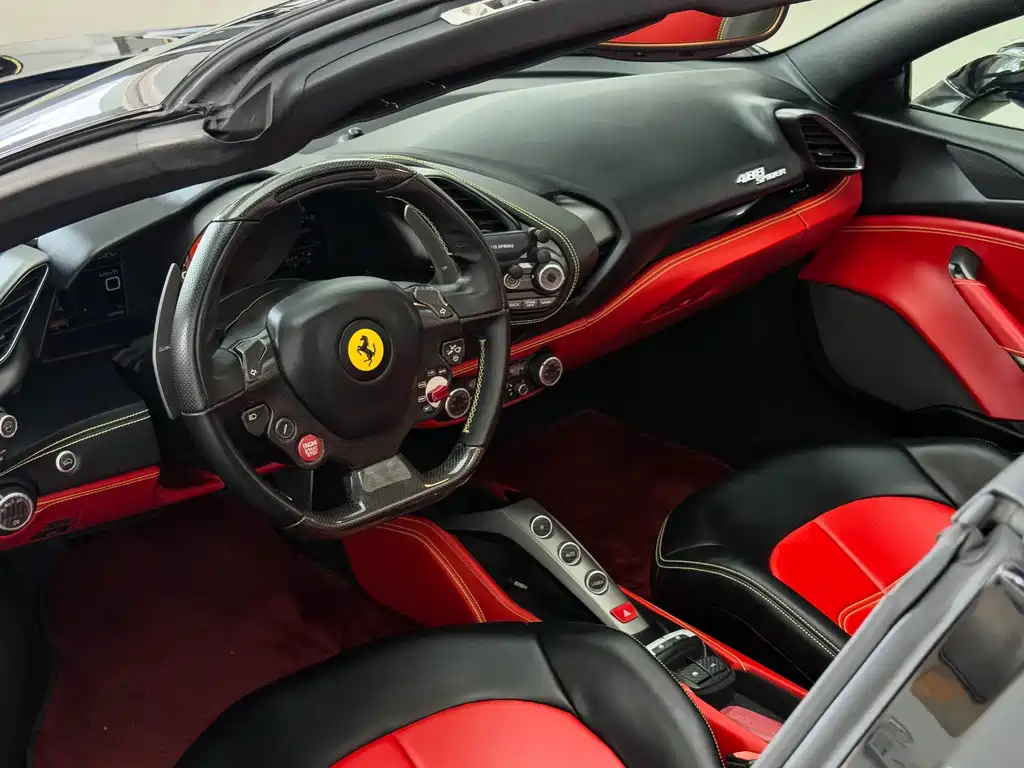 Ferrari 488 488 Spider