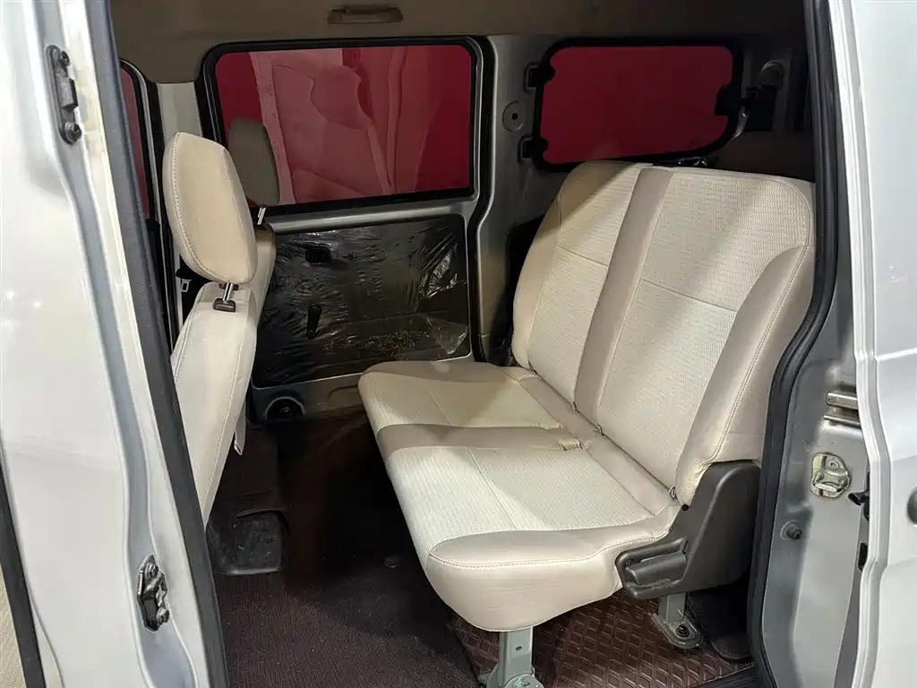 Wuling Hongguang V 1.5 L Power Enjoyment Hydraulic Assist LAR