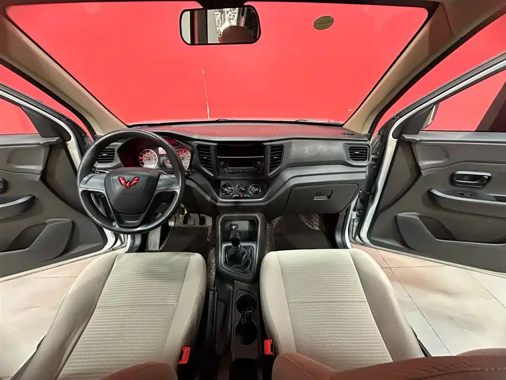 Wuling Hongguang V 1.5 L Power Enjoyment Hydraulic Assist LAR