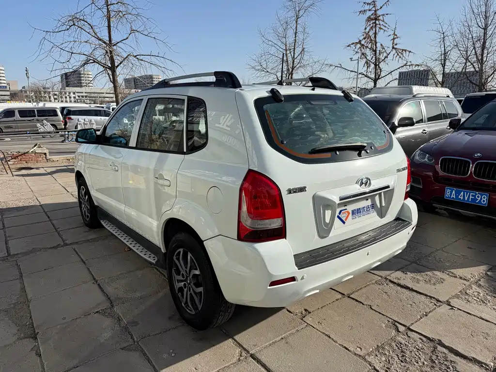 Tucson 2.0 L Auto 2 WD Comfort
