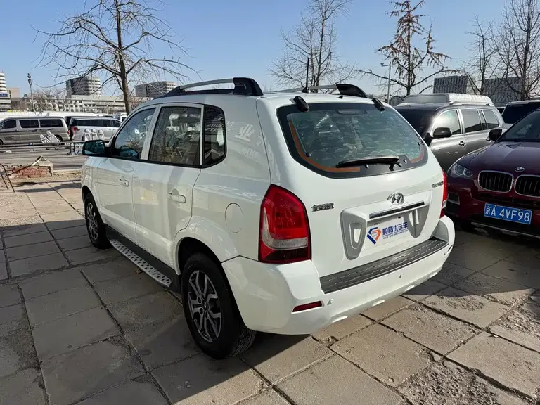 Hyundai Tucson 2.0 L Auto 2 WD Comfort