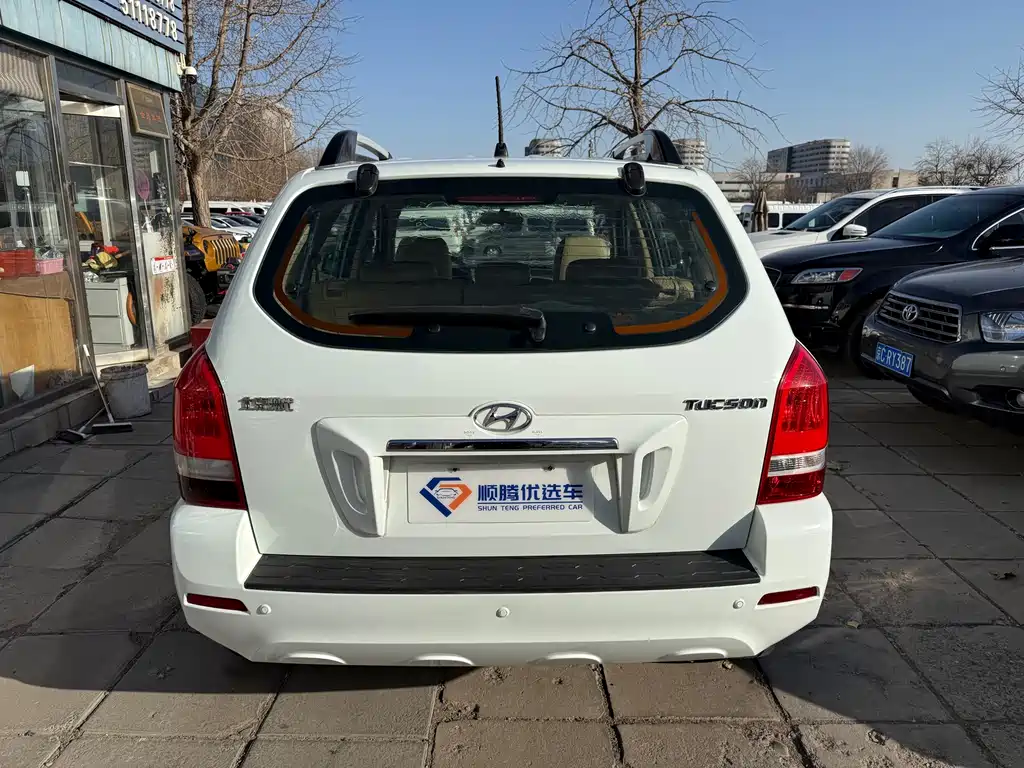 Tucson 2.0 L Auto 2 WD Comfort