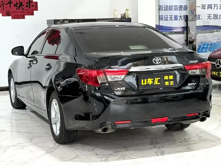 Toyota Mark X 2.5 V Elite Sharp