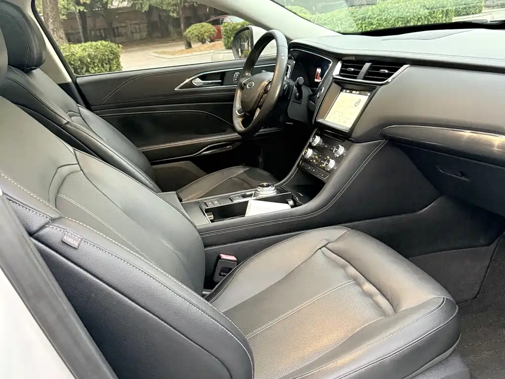 Taurus EcoBoost 180 Luxury