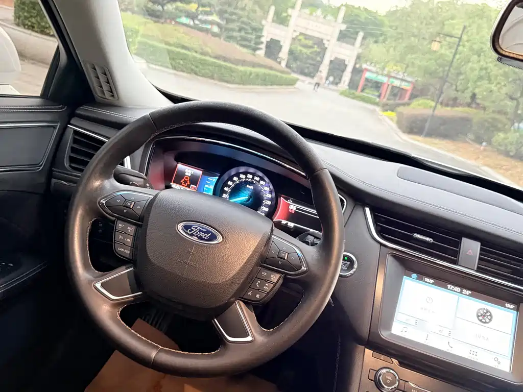 Taurus EcoBoost 180 Luxury