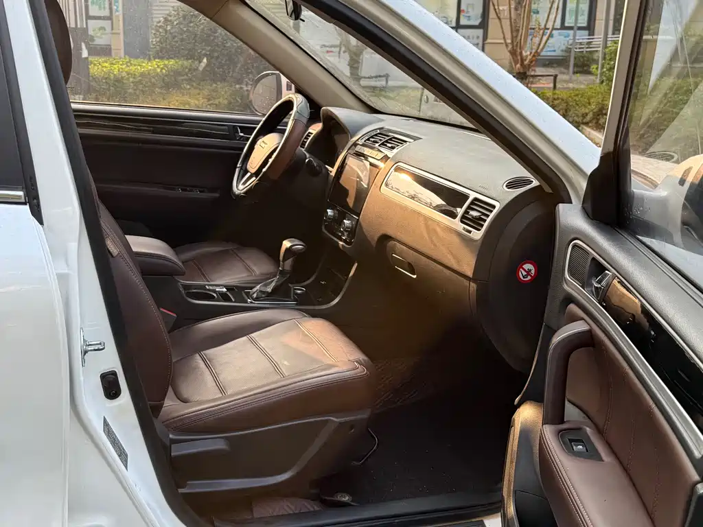 Yema T70 Upgraded 1.8 T CVT Flagship