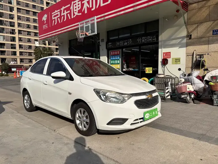 Chevrolet Sail Sail 3 1.5 L Manual Ideal Sunroof