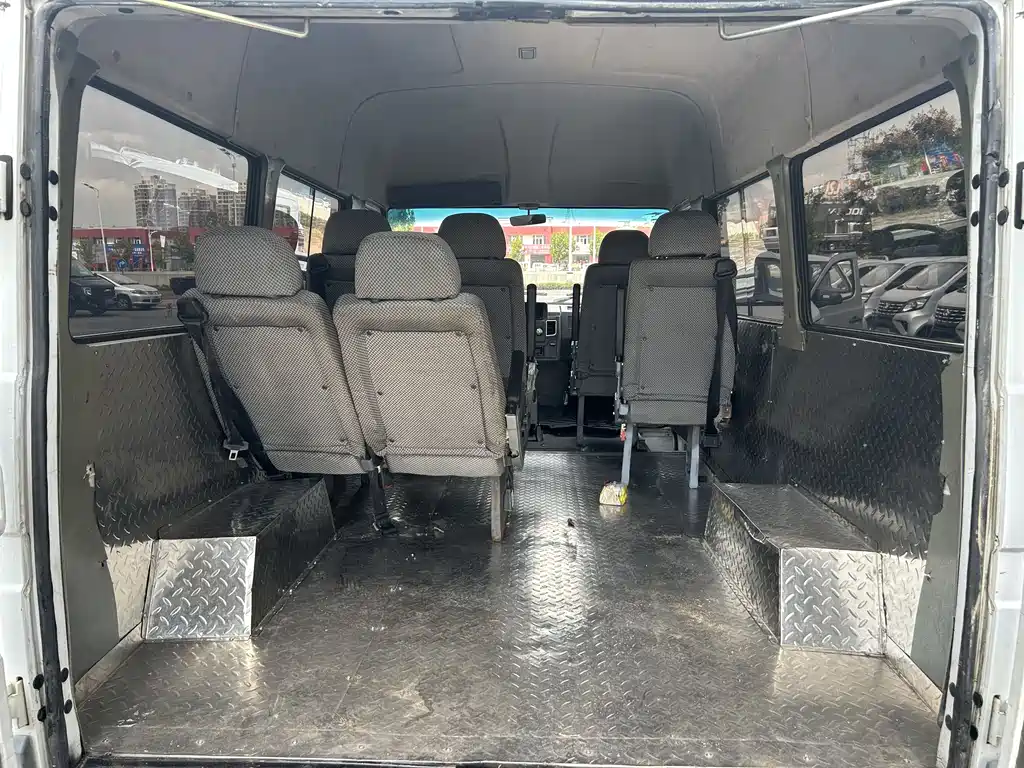 Iveco Deyi 2.5 T-A 35 NJ6485 AC47 Z4