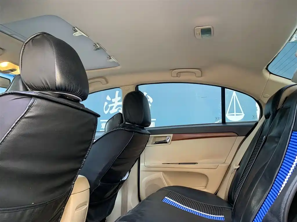 Roewe 350 荣威350 2011款 350 C 1.5 L 自动迅逸版