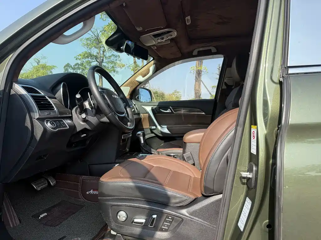 Haval H9 2.0 T 4 WD Luxury 7-seat