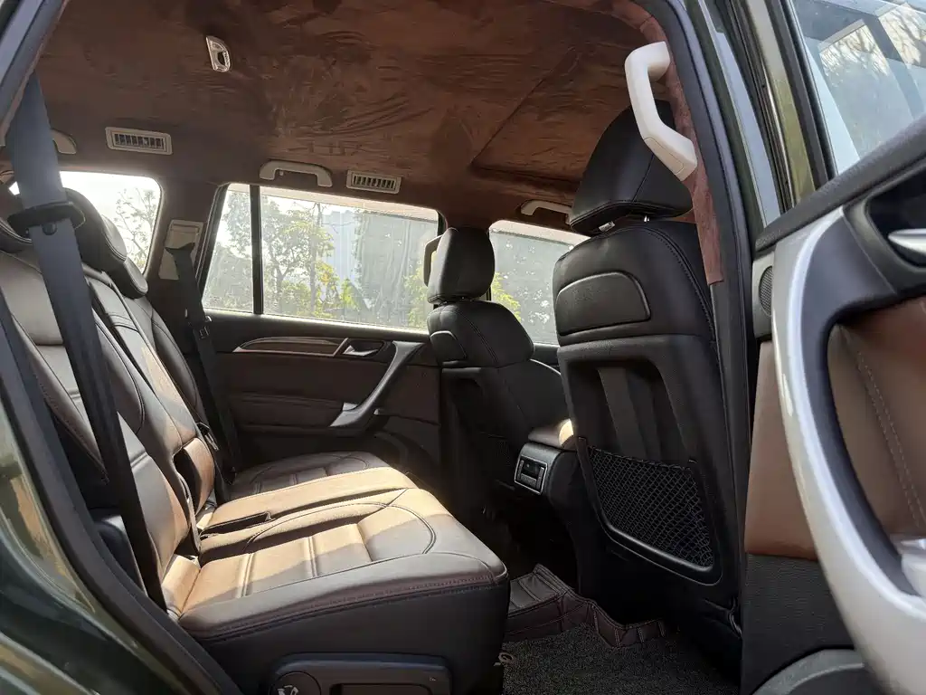 Haval H9 2.0 T 4 WD Luxury 7-seat
