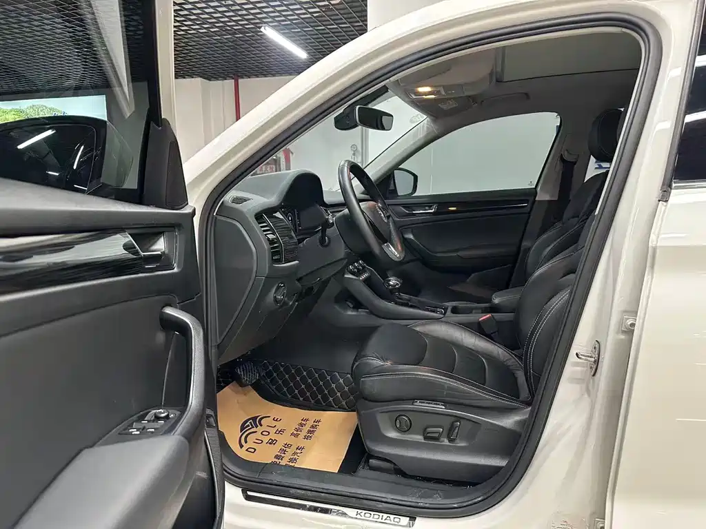Kodiaq TSI330 7-seat 2 WD Luxury Enjoyment