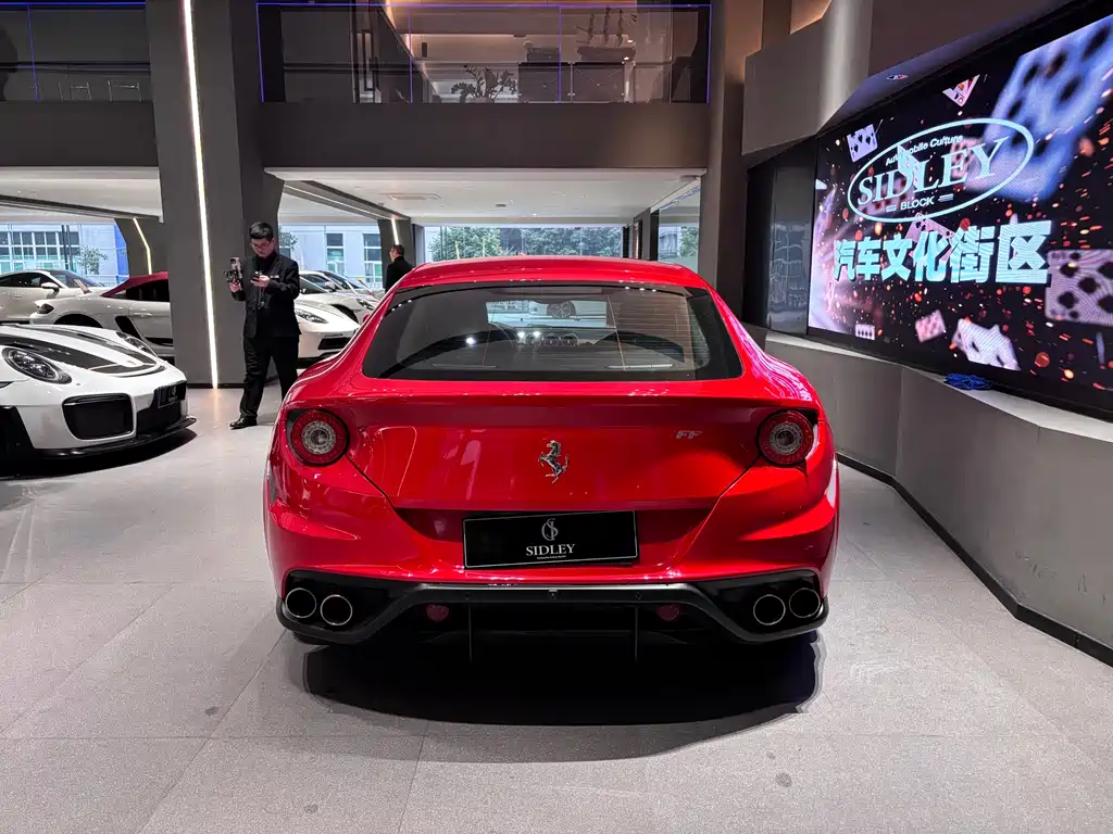 Ferrari FF 6.3 L V12