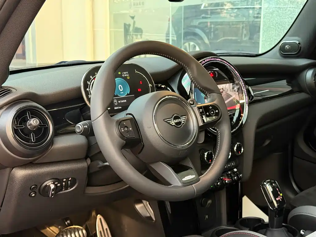 MINI 2.0 T COOPER S Racer