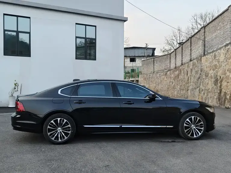 Volvo S90 B5 Smart Ease Luxury