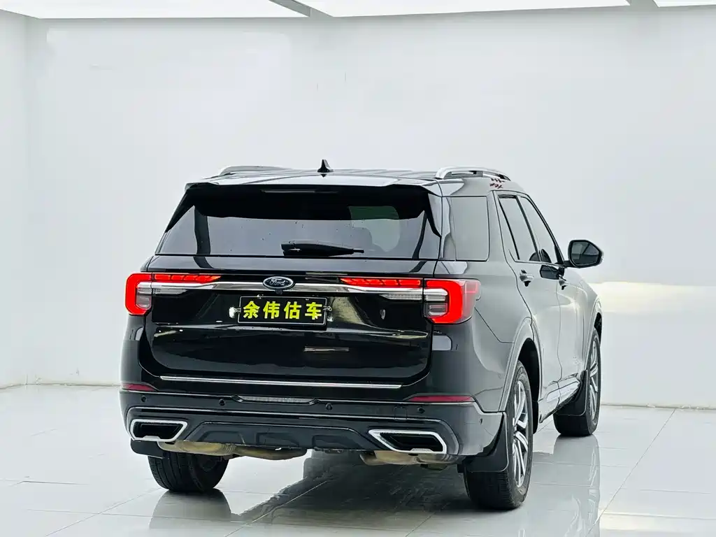 Explorer EcoBoost 285 4 WD Titanium 7-seat