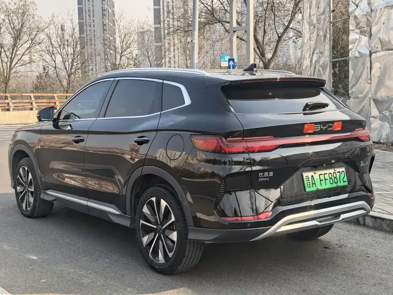 BYD Song PLUS NEV DM-i 112 KM Honored
