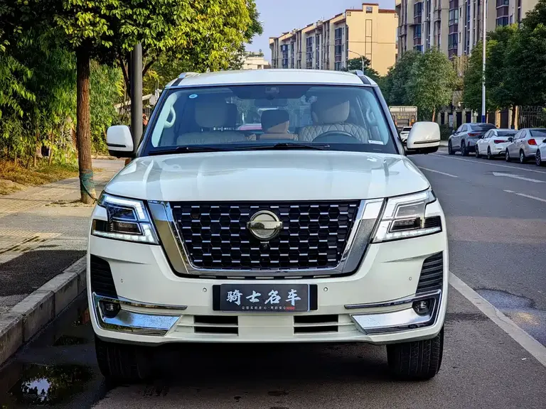 Nissan Patrol 4.0 L Leading Elite