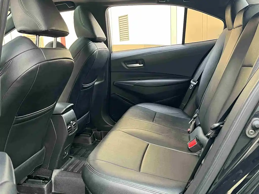 Levin Dual Engine 1.8 H E-CVT Luxury