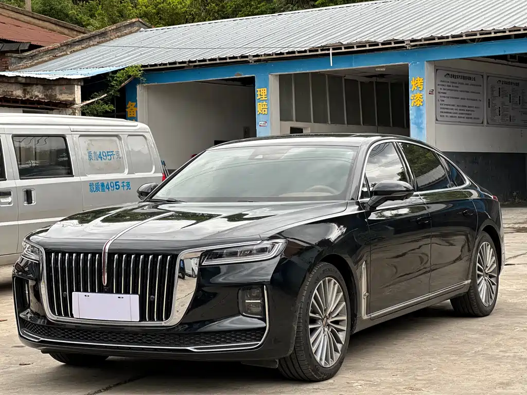 Hongqi H9 2.0 T Connected Flagship Enjoyment